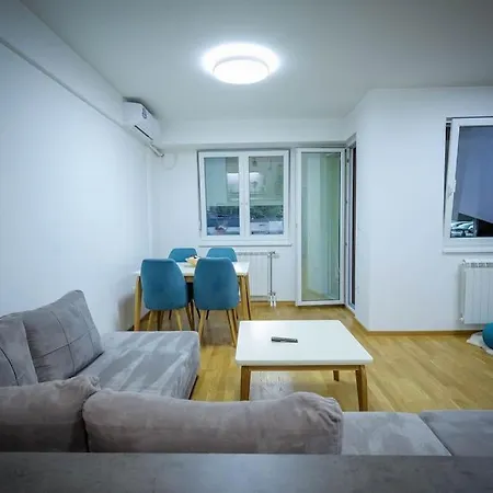 Peaceful And Calm With Free Private Garage *