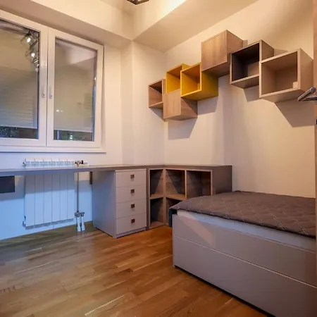 Peaceful And Calm Apartment