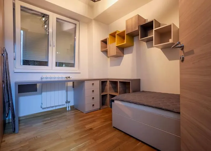 Peaceful And Calm Apartment